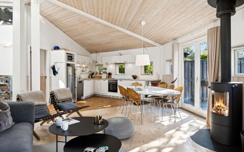 Magh - 400M from the Sea: Bois, Sol, Design Intérieur, Sol, Plafond, Domicile, Salon, Meubles, Parquet, Canapé