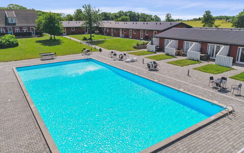 Niyazi - 6Km from the Sea: Bois, Toit, Architecture, Domicile, Maison, Chalet, Siding, Dur, Pente, Biens
