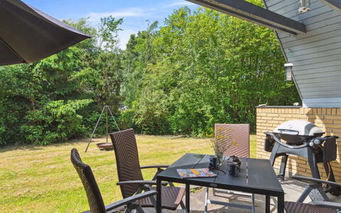 Tine - 600M from the Sea: Bois, Toit, Architecture, Domicile, Maison, Chalet, Siding, Dur, Pente, Biens