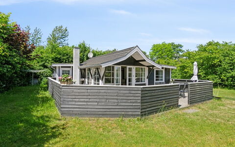 Horsten - 270M from the Sea: Bois, Toit, Architecture, Domicile, Maison, Chalet, Siding, Dur, Pente, Biens
