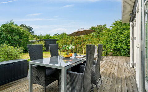 Manko - 250M from the Sea: Domicile, Chalet, Porche, Siding, Ferme, Structure En Plein Air
