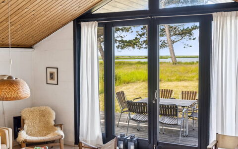Felis - 575M from the Sea: Bois, Toit, Architecture, Domicile, Maison, Chalet, Siding, Dur, Pente, Biens
