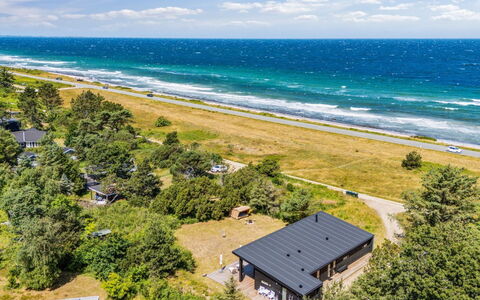 Rakita - 75M from the Sea: Bois, Toit, Architecture, Domicile, Maison, Chalet, Siding, Dur, Pente, Biens