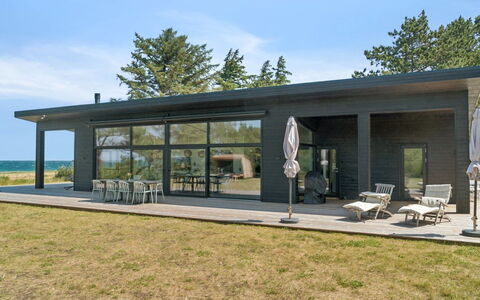 Rakita - 75M from the Sea: Bois, Toit, Architecture, Domicile, Maison, Chalet, Siding, Dur, Pente, Biens