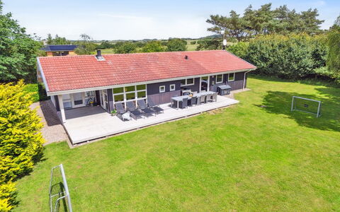 Jorinde - 1Km from the Sea: Domicile, Chalet, Biens, Ferme, Ombre, Pelouse, Villa, Porche