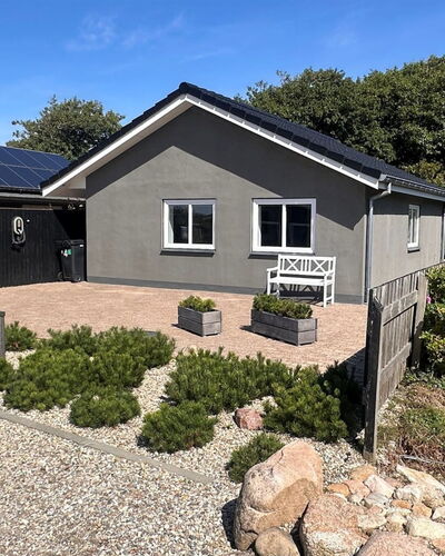 Eino - 150M from the Sea