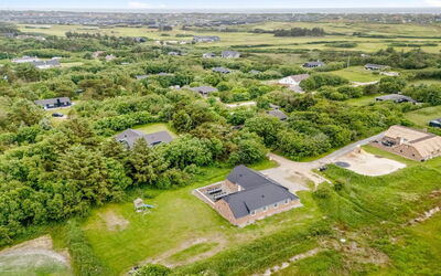 Botmar - 1.5Km from the Sea