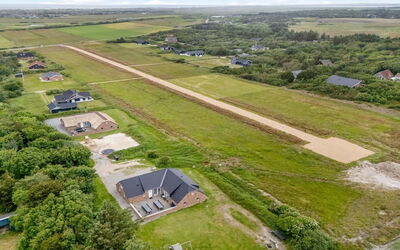 Botmar - 1.5Km from the Sea