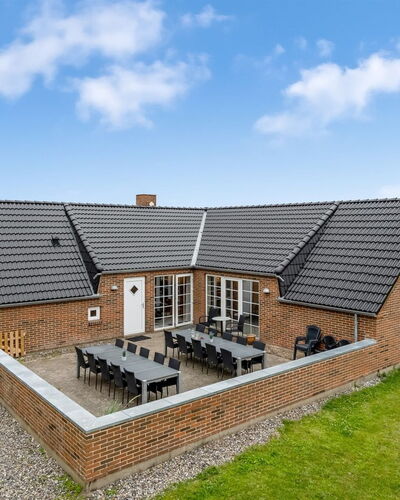 Botmar - 1.5Km from the Sea