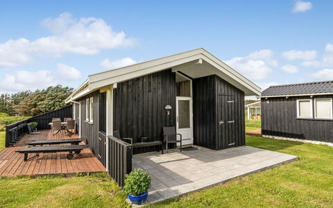 Niesina - 200M from the Sea: Maison, Toit, Domicile, Chalet, Cabanon, Batiments Jardin, Siding, Cour, Cabane En Rondins, Cabane
