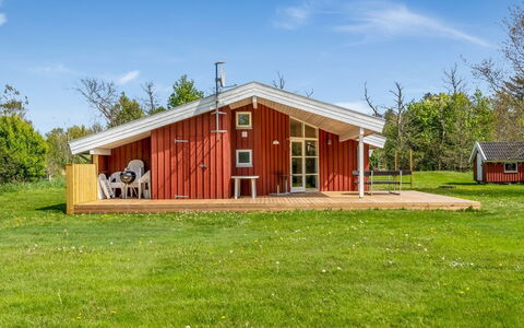 Bruna - 300M from the Sea: Herbe, Prairie, Lot Terre, Chalet, Zone Rurale, Prairie, Batiments Jardin, Jardin, Cabanon