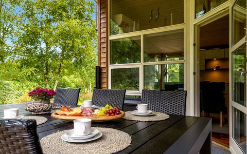 Zölestine - from the Sea: Meubles, Design Intérieur, Chaise, Sol, Table, Recours, Sol, Plafond, Pièce, Eco Hôtel