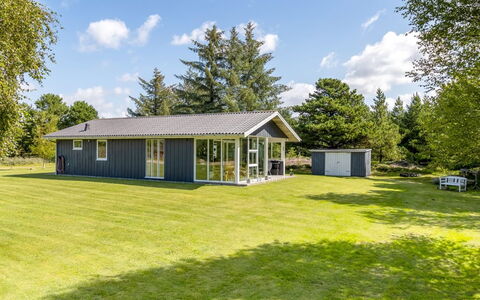 Fiallar - 3.2Km from the Sea: Herbe, Toit, Maison, Domicile, Chalet, Lot Terre, Couverture De Sol, Ferme, Pelouse, Jardin