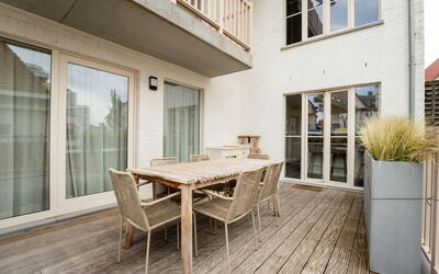 Helios with Parking and Terrace