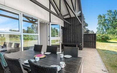 Clea - 300M from the Sea