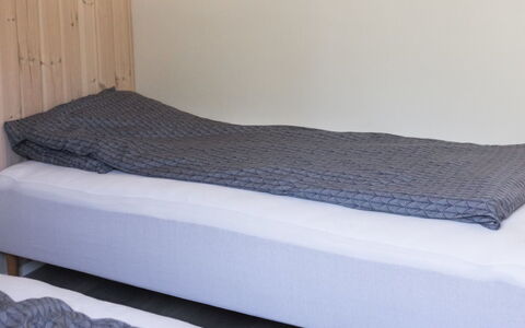 Nico - 600M from the Sea: Bois, Linge, Textile, Sol, Chambre, Sol, Drap De Lit, Meubles, Literie, Lit