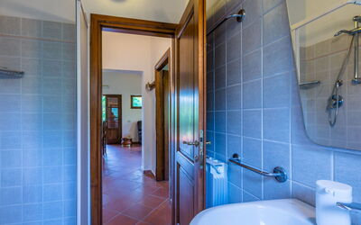 Logement:&nbsp;Cerretino Tettoia 647.1