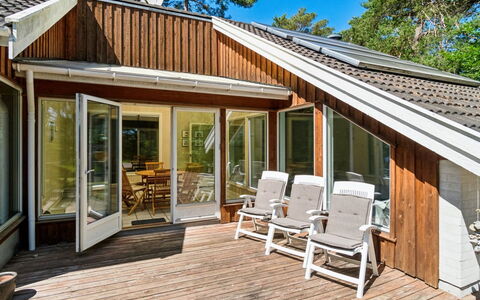 Auvo - 200M from the Sea: Bois, Toit, Architecture, Domicile, Maison, Chalet, Siding, Dur, Pente, Biens