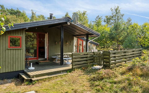 Srebrenka - 350M from the Sea: Bois, Toit, Architecture, Domicile, Maison, Chalet, Siding, Dur, Pente, Biens