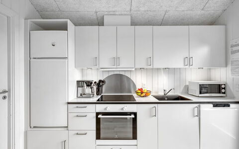 Antonelle - from the Sea: Meubles, Design Intérieur, Sol, Sol, Plafond, Pièce, Chaise, Table, Appartement, Table Cuisine Et Salle A Manger