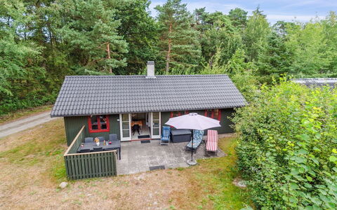 Gail - 200M from the Sea: Bois, Toit, Architecture, Domicile, Maison, Chalet, Siding, Dur, Pente, Biens