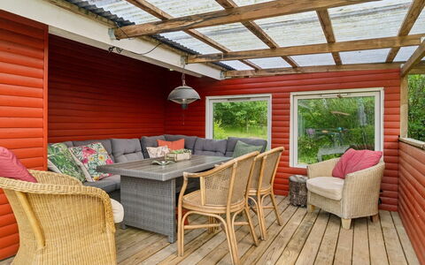 Lovisa - 7Km from the Sea: Piscine, Mobilier De Jardin, Meubles, Recours, Dalle, Eco Hôtel, Ombre, Chaise, Loisir, Biens
