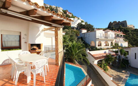 Joan Sarda: Propriété, Bâtiment, Maison, Immobilier, Vacances, Bleu Azur, Piscine, Appartement, Pièce, Villa