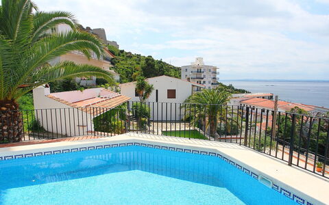 Joan Sarda: Propriété, Piscine, Bâtiment, Recours, Immobilier, Bleu Azur, Maison, Vacances, Appartement, Ville