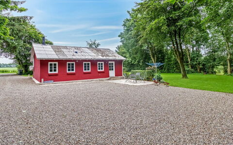 Saran - 30Km from the Sea: Bleu, Arbuste, Chalet, Couverture De Sol, Jardin, Biens, Ombre, Aménagement Paysager, Ferme, Eco Hôtel
