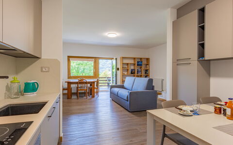 Angelina House: Meubles, Propriété, Table, Cabinetry, Bois, Rayonnage, Design Intérieur, Sol, Étagère, Canapé