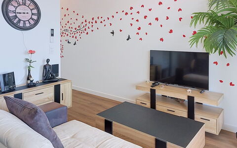 Lit-Et-Mixe 200: Meubles, Design Intérieur, Mur, Sol, Sol, Pièce, Domicile, Salon, Canapé, Éclairage