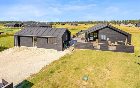 Inola - 1Km from the Sea: Maison, Domicile, Zone Résidentielle, Chalet, Siding, Biens, Allée, Cour