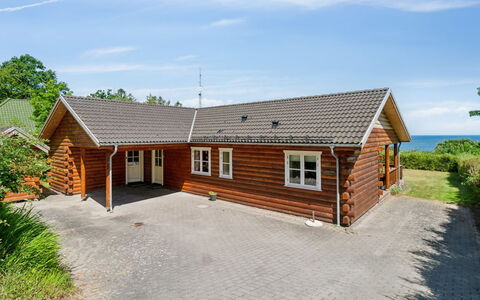Lisbeth - 130M from the Sea: Bois, Toit, Architecture, Domicile, Maison, Chalet, Siding, Dur, Pente, Biens
