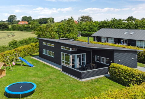 Gloria - 500M from the Sea: Maison, Domicile, Zone Résidentielle, Chalet, Siding, Biens, Allée, Cour