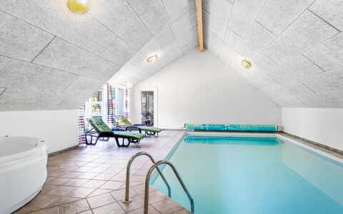 Hera: Plafond, Grenier, Daylighting, Recours, Conception, Hôtel, Tuile, Piscine