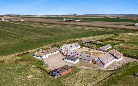 Vili - 100M from the Sea: Chalet, Toit, Domicile, Pente, Cabane, Siding
