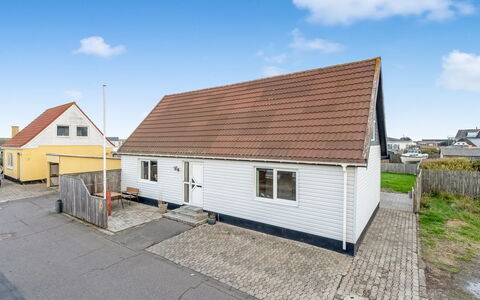 Darja - 300M from the Sea: Maison, Toit, Domicile, Chalet, Cabanon, Batiments Jardin, Siding, Cour, Cabane En Rondins, Cabane