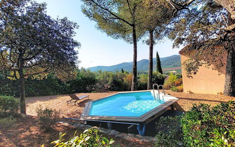 Le Belvédère D'Estelle: Bleu, Piscine, Composite, Ombre, Recours, Caractéristique De L'Eau, Eco Hôtel, Arrière-Cour, Jardin, Mobilier De Jardin