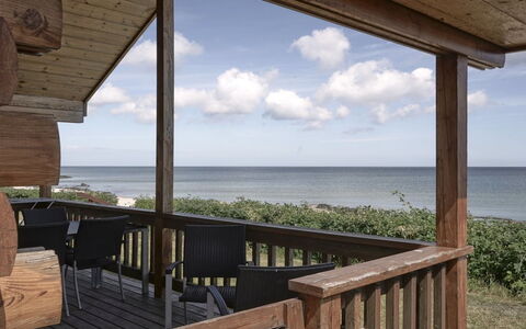 Ghita - 10M from the Sea: Bois, Toit, Architecture, Domicile, Maison, Chalet, Siding, Dur, Pente, Biens