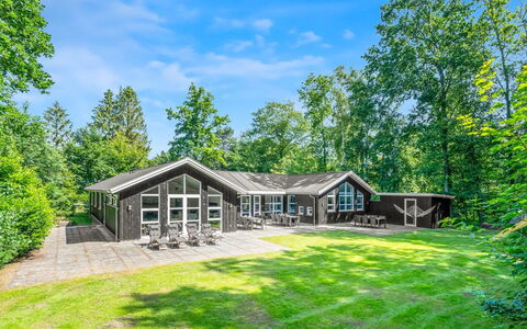 Patrice - 300M from the Sea: Bois, Domicile, Porche, Plate-Forme, Dur, Toit, Tache De Bois, Parquet, Eco Hôtel