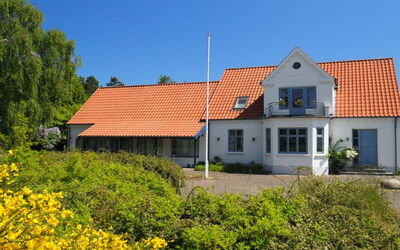 Øthulf - 200M from the Sea