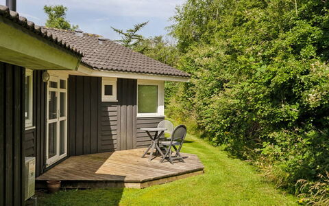 Falka - 300M from the Sea: Bois, Toit, Architecture, Domicile, Maison, Chalet, Siding, Dur, Pente, Biens