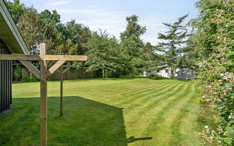 Falka - 300M from the Sea: Bois, Toit, Architecture, Domicile, Maison, Chalet, Siding, Dur, Pente, Biens