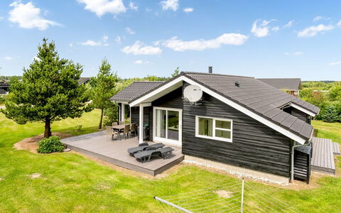 Lissi - 3.5Km from the Sea: Chalet, Siding, Ferme, Batiments Jardin, Planche