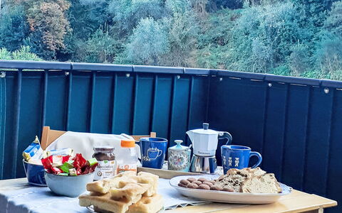 Caddy: Vaisselle, Serveware, Drinkware, Aliments, Meubles, Vaisselle, Coupe, Petit Déjeuner, Assiette, Nappe De Table