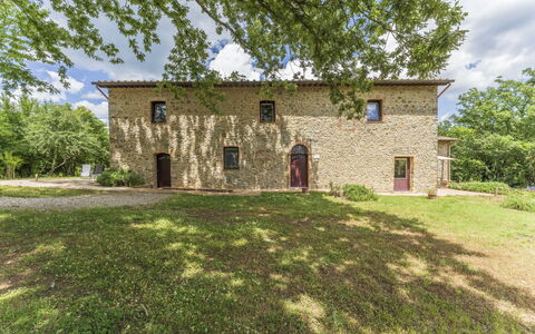 Le Casaline Di Sopra, Massa Marittima: Plante, Ciel, Fenêtre, Bâtiment, Arbre, Nuage, Lot Terre, Chalet, Herbe, Paysage