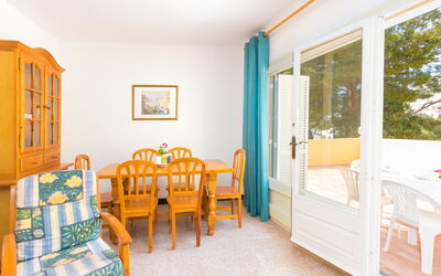 Logement:&nbsp;Velazquez 383.9