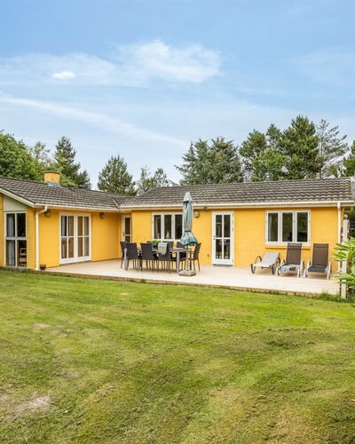 Ahnandia - 200M from the Sea