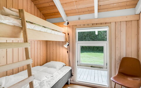 Amundi - 500M from the Sea: Bois, Chambre, Lit, Dur, Tache De Bois, Planche, Cabane En Rondins, Lit Superposé, Cadre De Lit, Literie