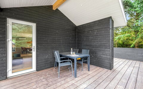 Baggi - 900M from the Sea: Maison, Domicile, Chalet, Biens, Cour, Ferme, Siding, Batiments Jardin, Porche